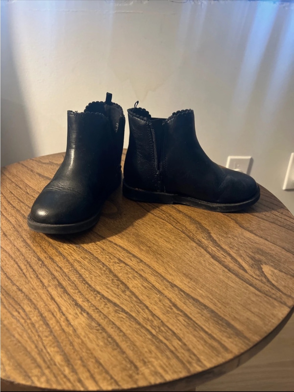 Old Navy Black Scalloped-Trim Kids Ankle Boots
